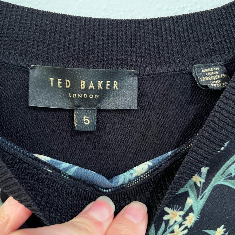 TED BAKER black ruffle sleeve floral blouse size 5 - Picture 2 of 9